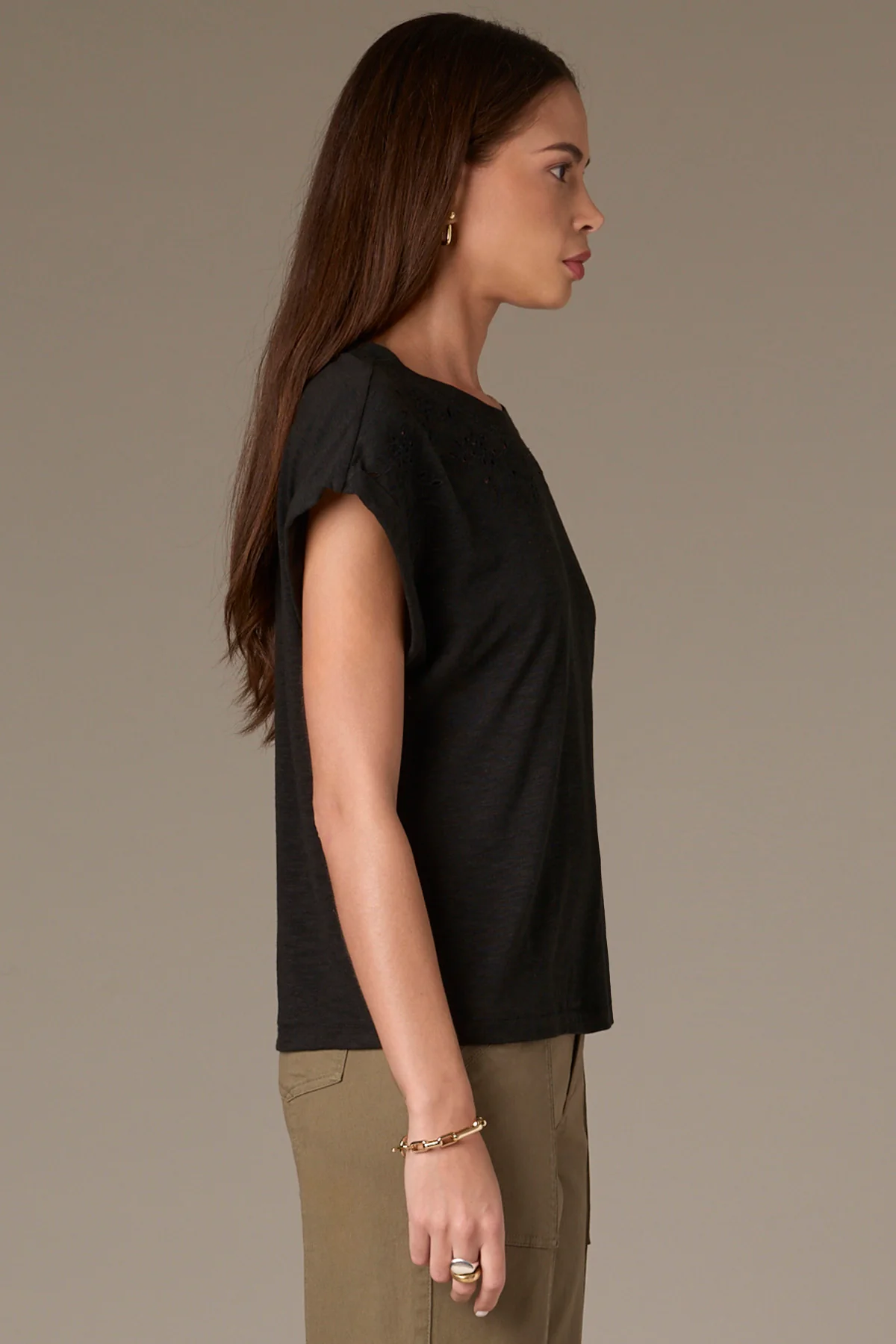 Cap Sleeve Scoop Neck Knit Top with Die Cut Embroidery - Image 3