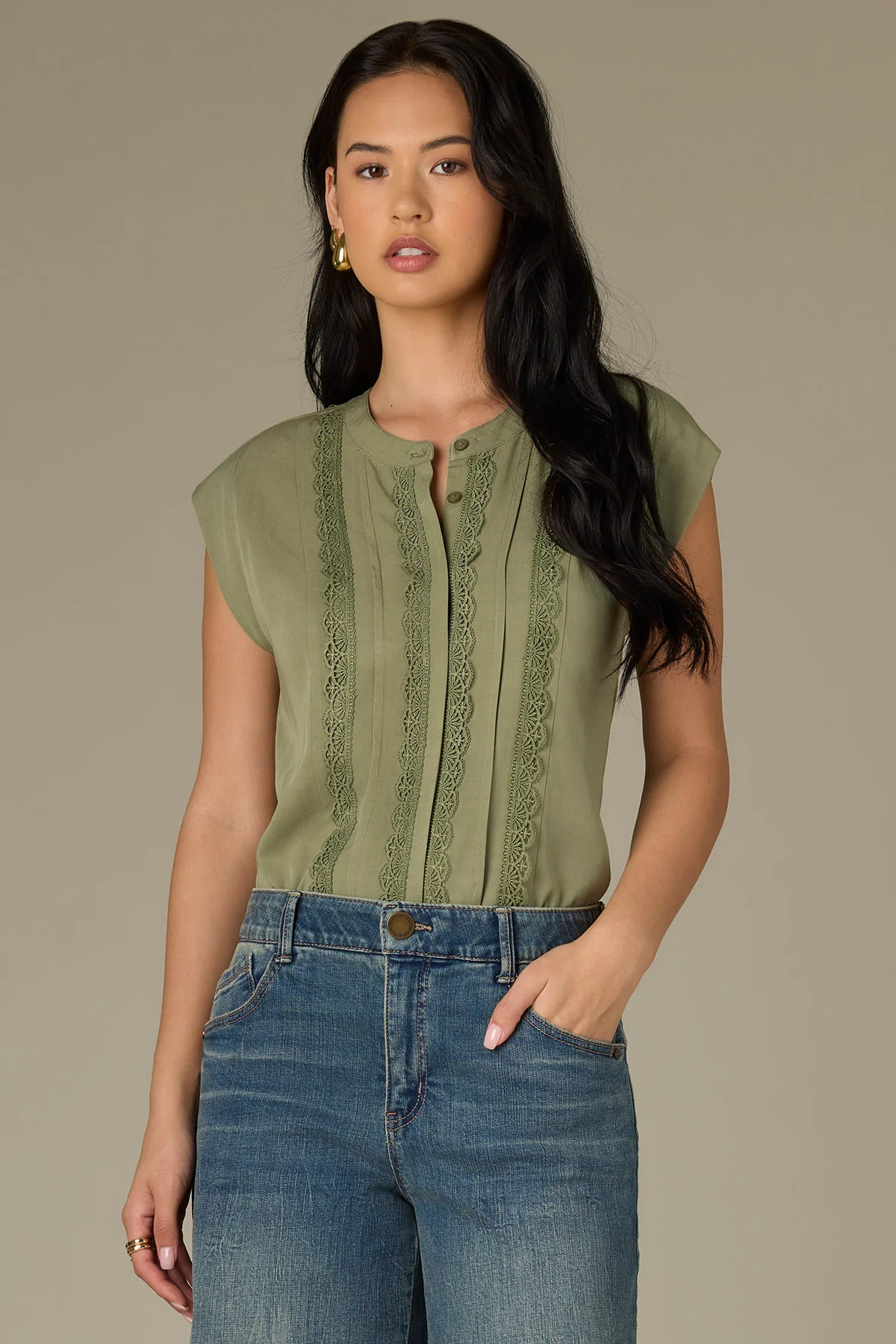 Extended Shoulder Stand Collar Button Down Woven Top - Image 14