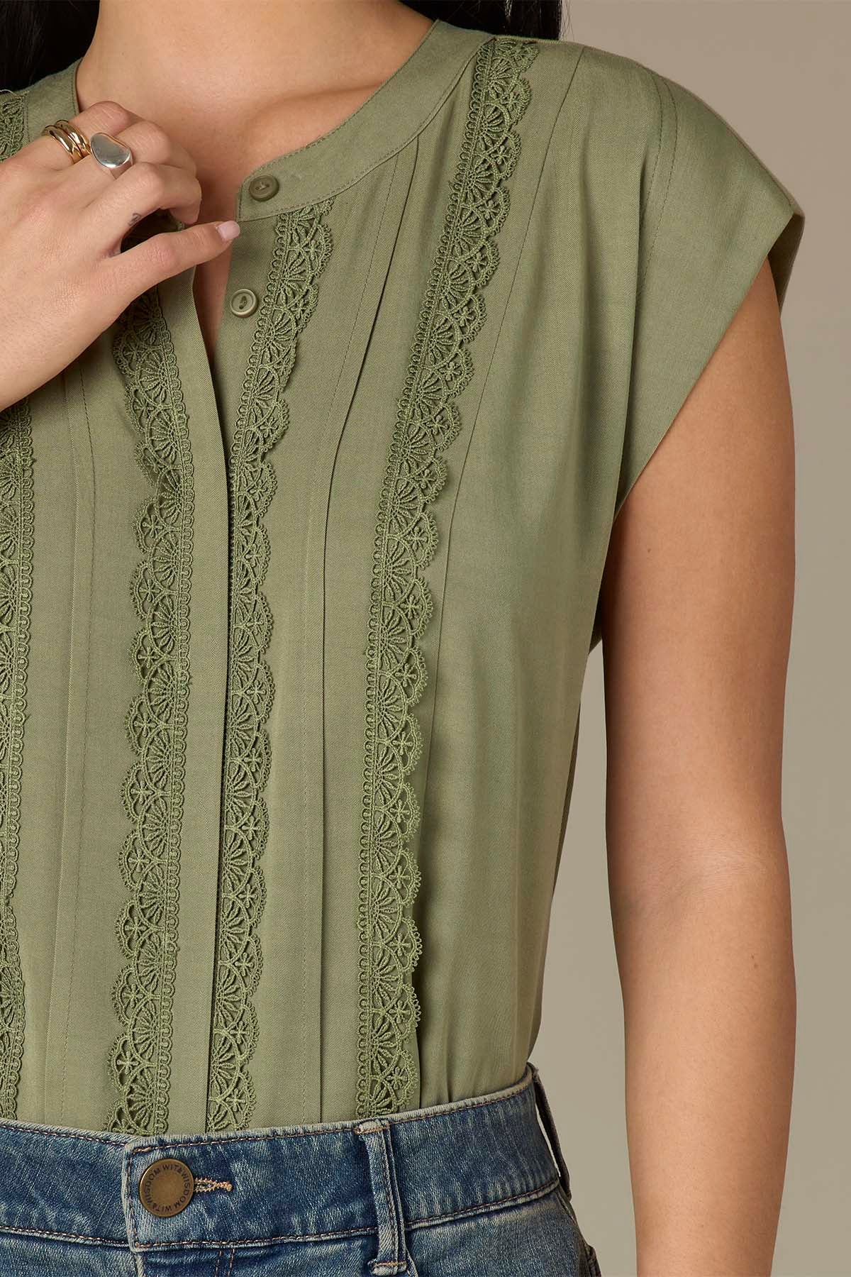 Extended Shoulder Stand Collar Button Down Woven Top - Image 17