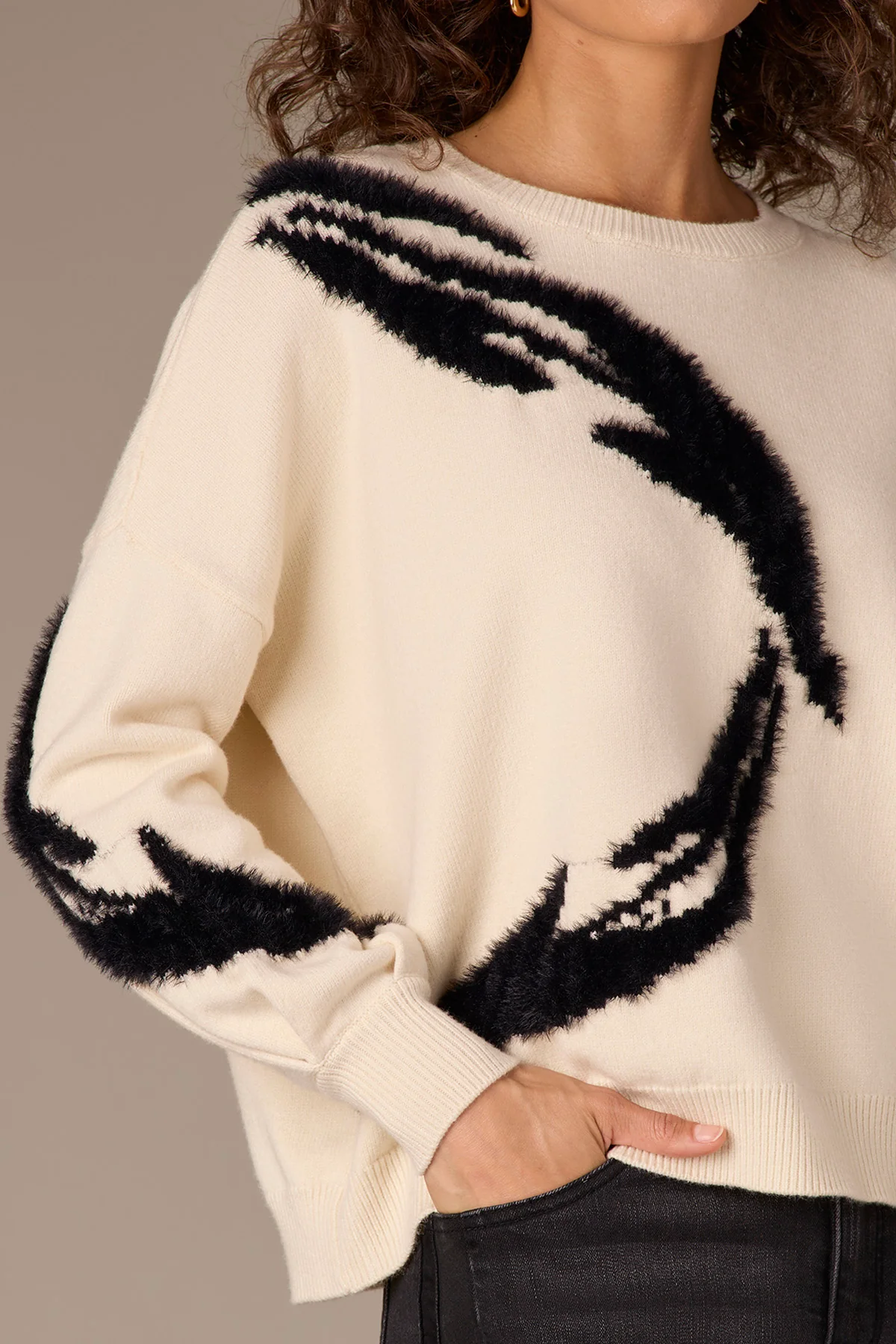 Long Blouson Sleeve Round Neck Abstract Intarsia Sweater - Image 5
