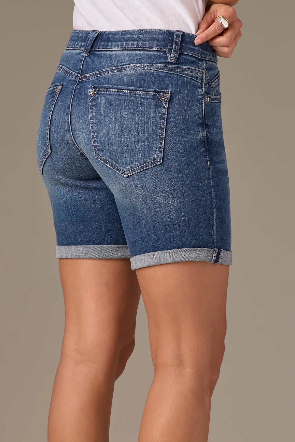 Mid-Rise Whiskered 7-Inch Inseam Shorts - Image 5