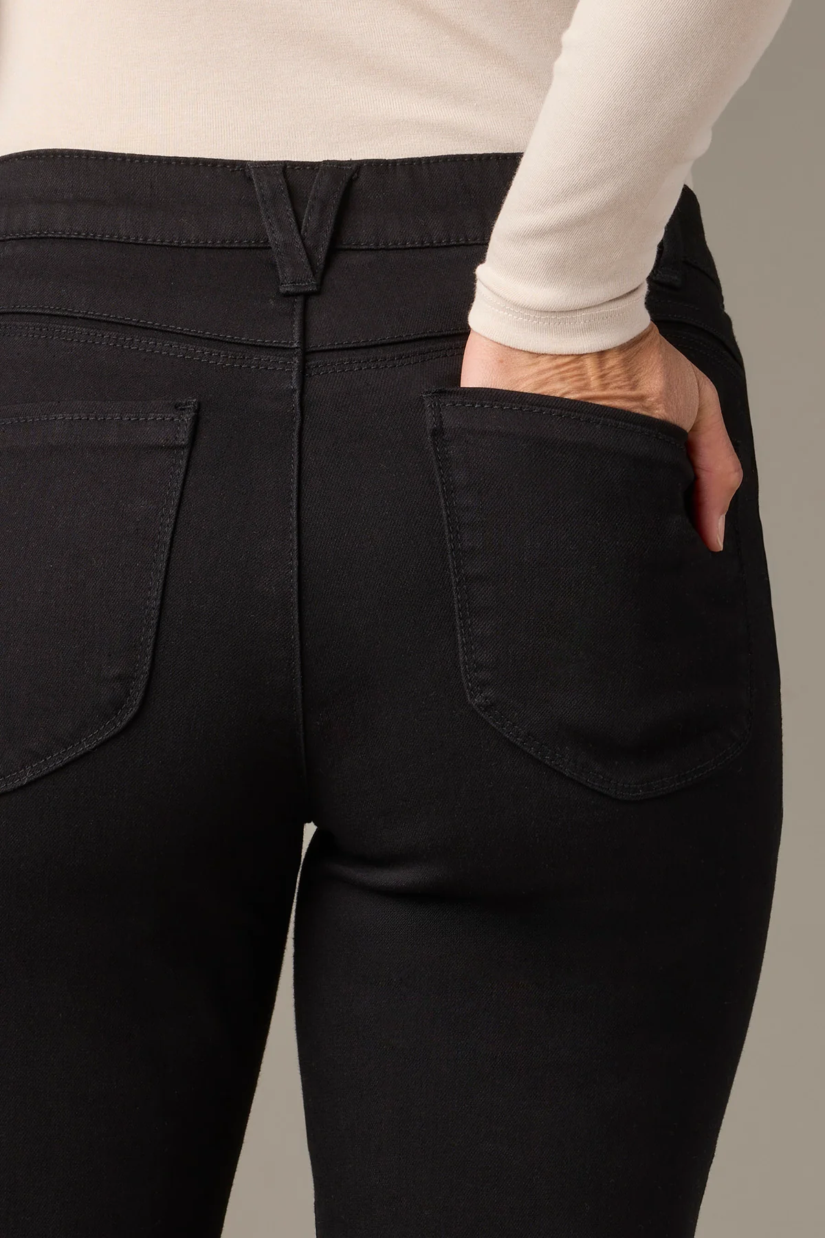 Sawyer Mid-Rise Straight Leg Petite Jeans in Black - Image 4