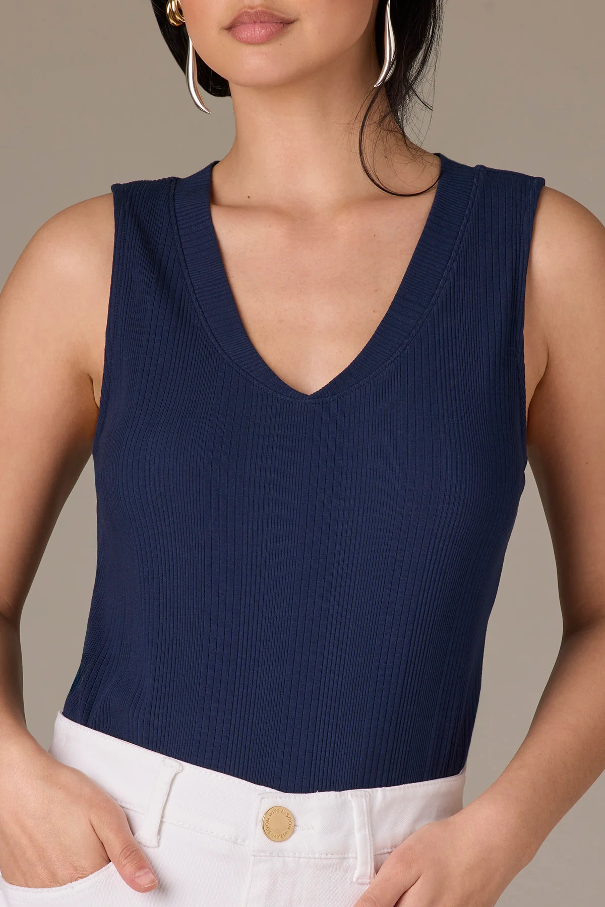 Sleeveless Rounded V-Neck Surplus Hem Petite Knit Top - Image 7