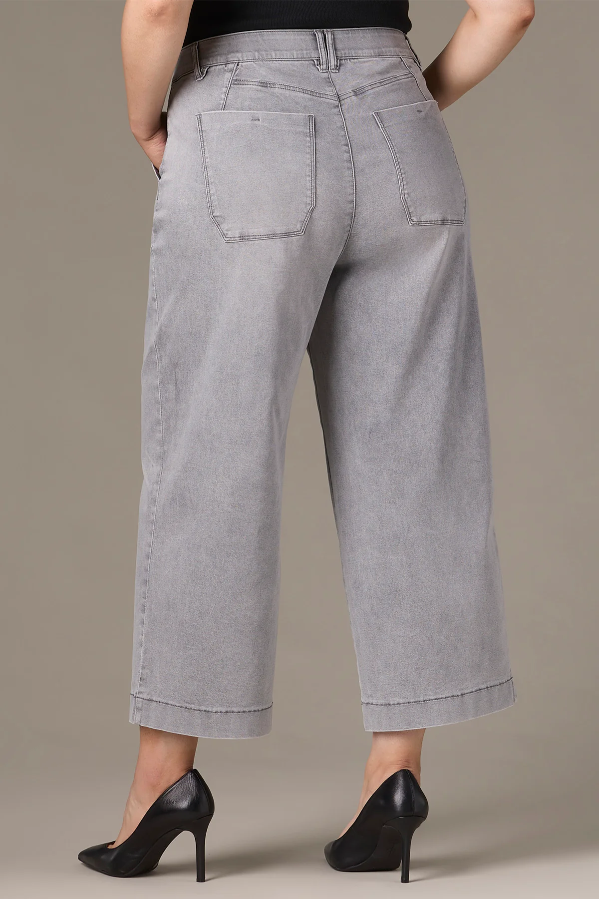 Wyatt Skyrise Wide Leg Plus Size Jeans in Grey - Image 3